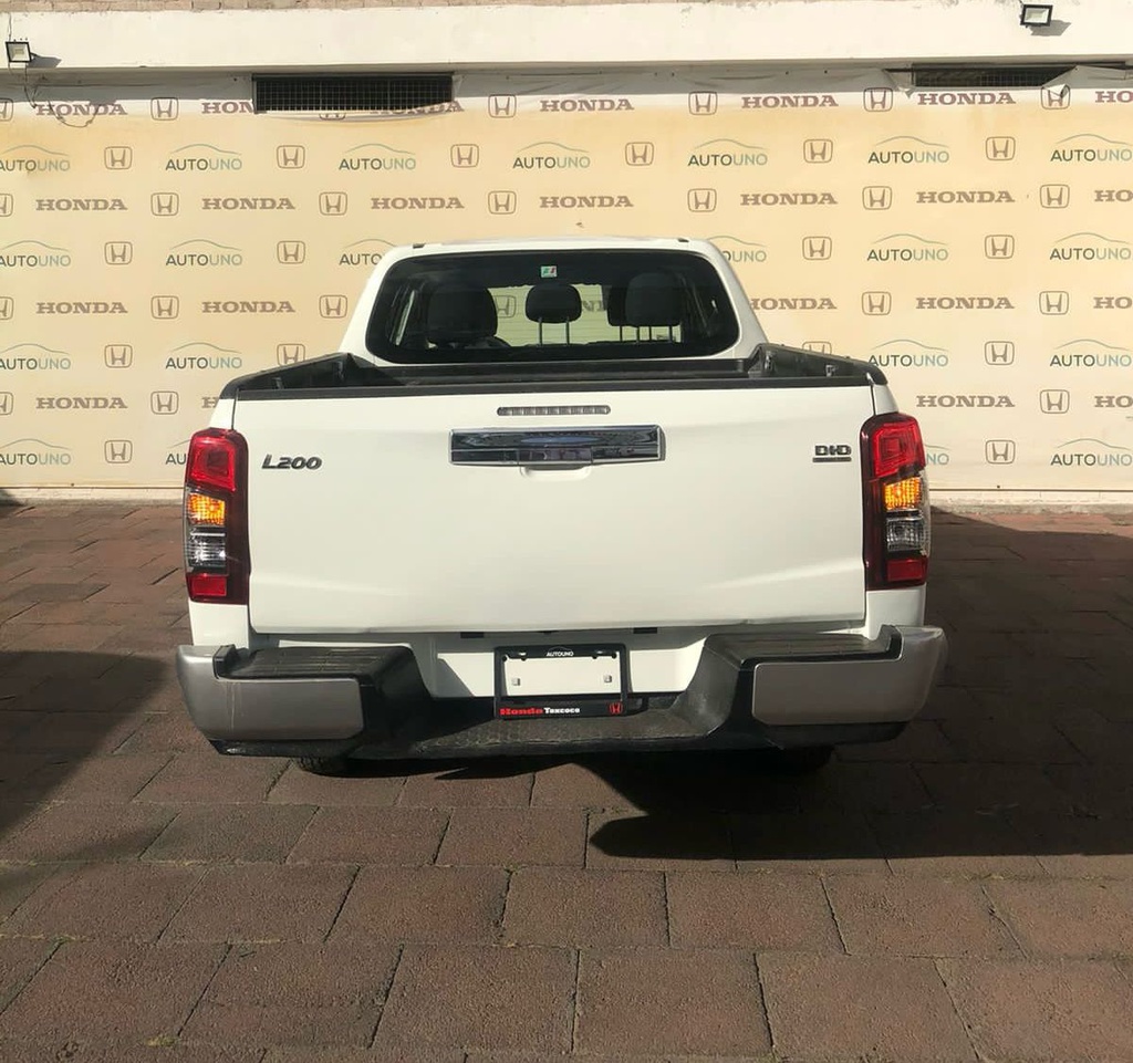 Mitsubishi L200
