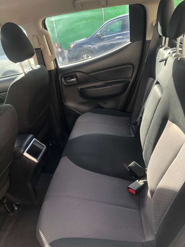 Mitsubishi L200