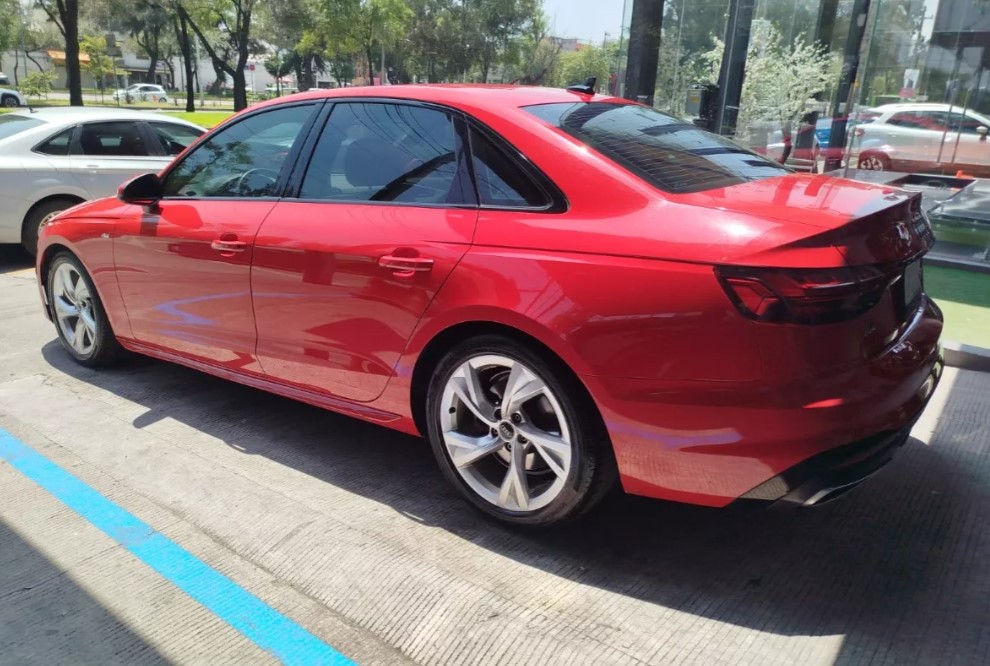 Audi A4